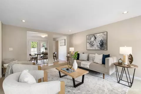 Living - 15310 110th Pl NE, Bothell, WA 98011 photo 4 of 5
