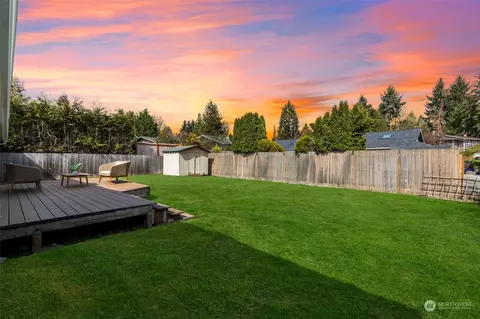 Exterior - 15310 110th Pl NE, Bothell, WA 98011 photo 6 of 12