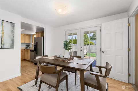 Dining - 15310 110th Pl NE, Bothell, WA 98011 photo 3 of 3