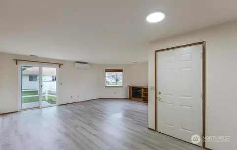 Living - 100 Trowbridge Ct, Sequim, WA 98382 photo 2 of 2