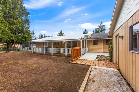 Exterior - 3517 112th Pl SE, Everett, WA 98208 photo 11 of 14