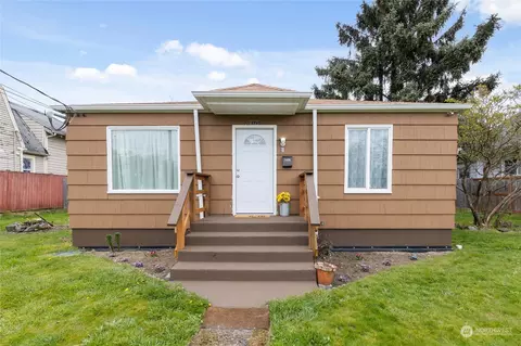 1425 S 52nd St, Tacoma, WA 98408