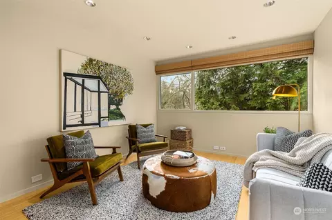 Living - 505 36th Ave E, Seattle, WA 98112 photo 4 of 5