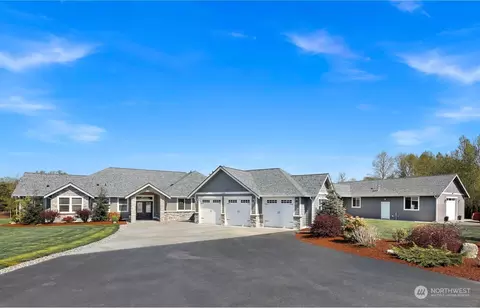 1042 W 55th Ter, Bellingham, WA 98226