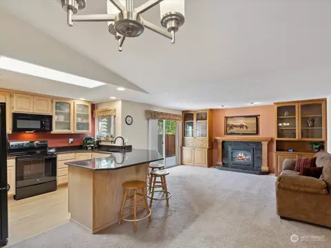 Living - 4313 125th Pl SE, Everett, WA 98208 photo 1 of 6