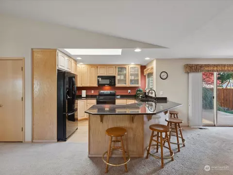 Kitchen - 4313 125th Pl SE, Everett, WA 98208 photo 2 of 3