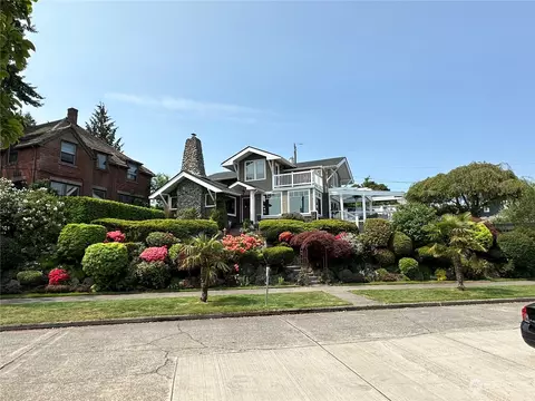 1529 Palm Ave SW, Seattle, WA 98116