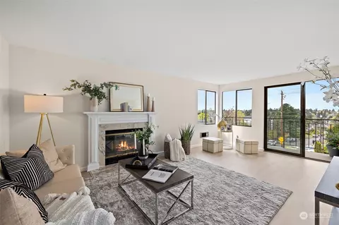 10106 Greenwood Ave N # 204, Seattle, WA 98133