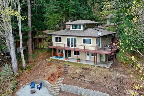 26512 Washington Blvd NE, Kingston, WA 98346