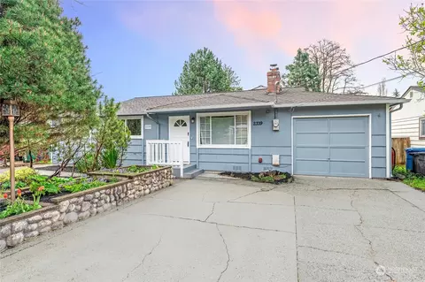 2339 NE 130th St, Seattle, WA 98125