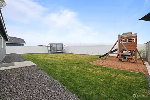 View/Area - 1035 E Mt Baker St, Othello, WA 99344 photo 1 of 1