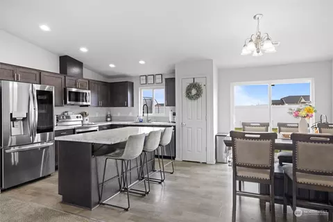 Kitchen - 1035 E Mt Baker St, Othello, WA 99344 photo 1 of 4