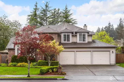 2006 20th St SE, Puyallup, WA 98372