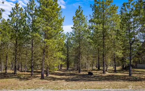 311 Gold Leaf Ln, Cle Elum, WA 98922