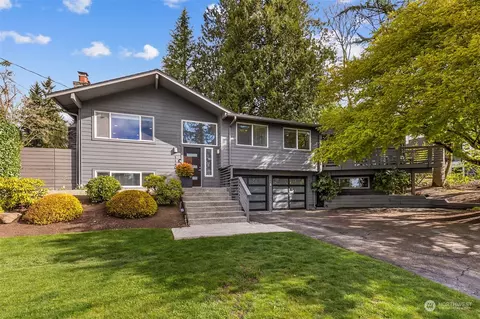 11404 NE 92nd St, Kirkland, WA 98033