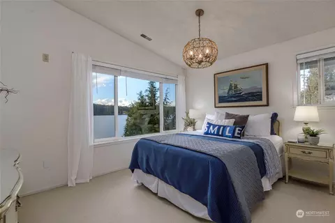 Bedroom - 661 E Mason Lake Dr E, Grapeview, WA 98546 photo 2 of 2