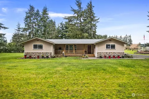 10104 SW Albany Pl, Rochester, WA 98579