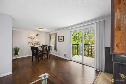 230 SW Clark St #C303, Issaquah, WA 98027