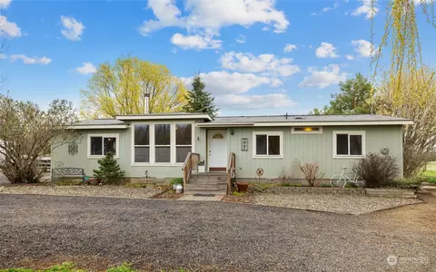 1121 Game Farm Rd, Ellensburg, WA 98926