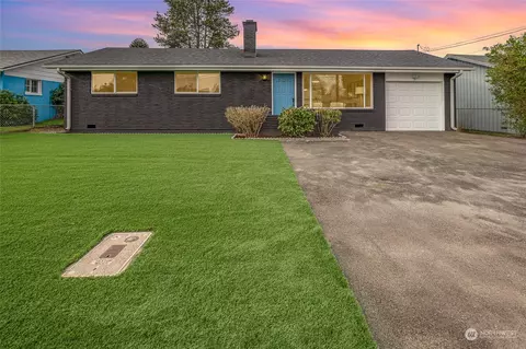 3600 NE 10th St, Renton, WA 98056