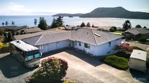 2701 Highland Dr, Anacortes, WA 98221