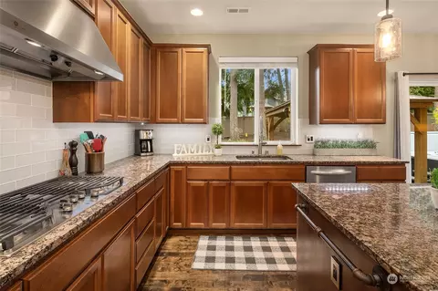 Kitchen - 3215 217th Pl SE, Bothell, WA 98021 photo 2 of 3