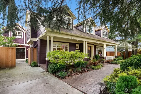1204 5th St, Kirkland, WA 98033