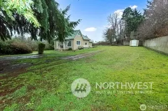 2307 S 52nd St, Tacoma, WA 98409