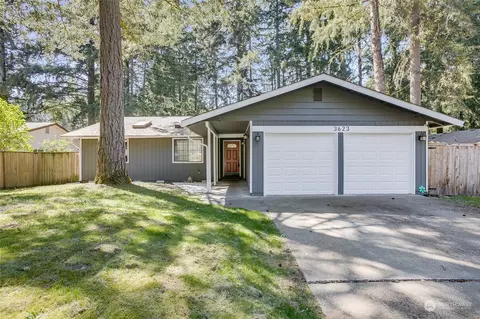3623 Carnegie Dr SE, Lacey, WA 98503
