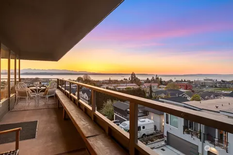 655 Main St #404, Edmonds, WA 98020