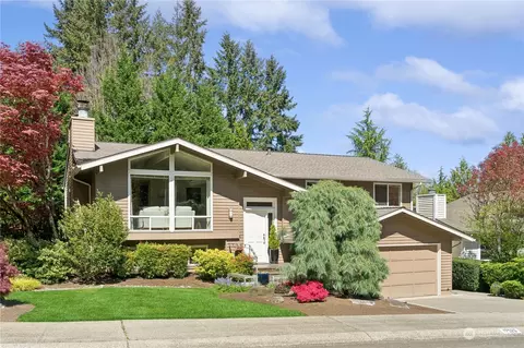 17520 NE 33rd Pl, Redmond, WA 98052