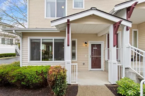 Exterior - 14915 38th Dr SE #J1116, Bothell, WA 98012 photo 2 of 5