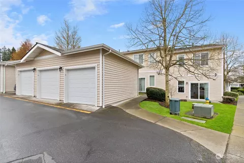 Exterior - 14915 38th Dr SE #J1116, Bothell, WA 98012 photo 5 of 5