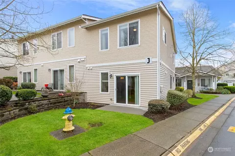 Exterior - 14915 38th Dr SE #J1116, Bothell, WA 98012 photo 4 of 5