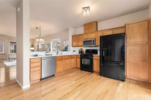 Kitchen - 14915 38th Dr SE #J1116, Bothell, WA 98012 photo 2 of 5