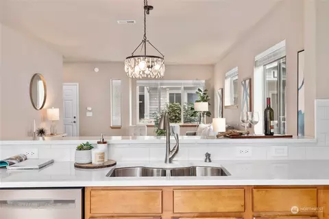 Kitchen - 14915 38th Dr SE #J1116, Bothell, WA 98012 photo 1 of 5