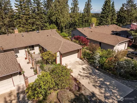 142 Hilltop Dr #A, Sequim, WA 98382