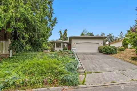 4220 Bryce Dr, Anacortes, WA 98221