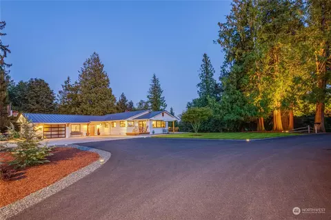 131 E Cedar Dr, Lynden, WA 98264