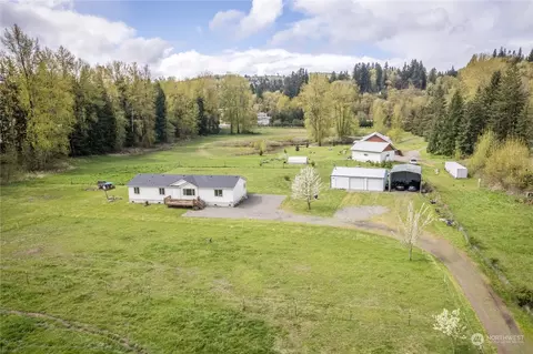 245 Sakari Ln, Kelso, WA 98626