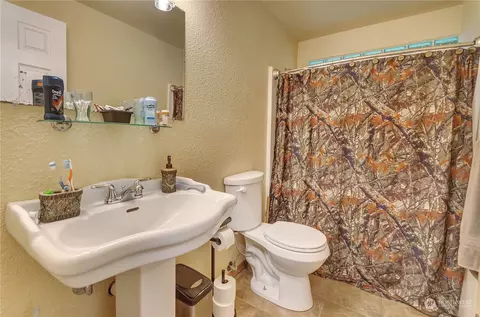 Bath - 116 Raintree Loop SE, Rainier, WA 98576 photo 1 of 1