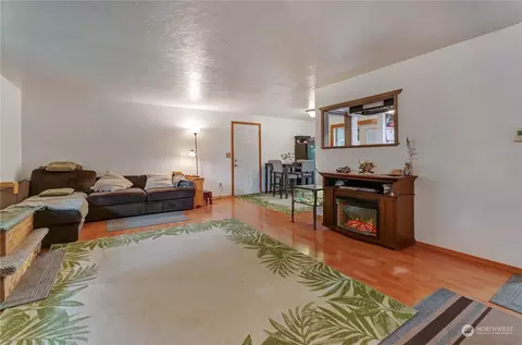 Entry Way - 116 Raintree Loop SE, Rainier, WA 98576 photo 1 of 1