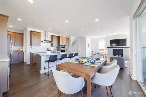 Dining - 22202 43rd Dr SE, Bothell, WA 98021 photo 3 of 3