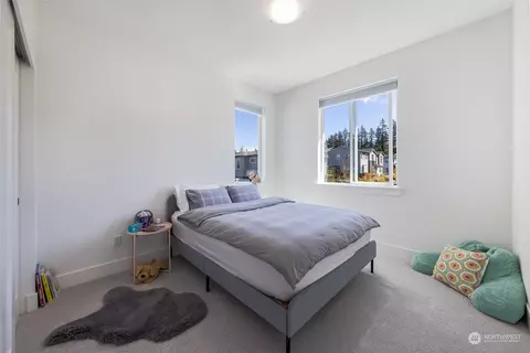 Bedroom - 22202 43rd Dr SE, Bothell, WA 98021 photo 4 of 4