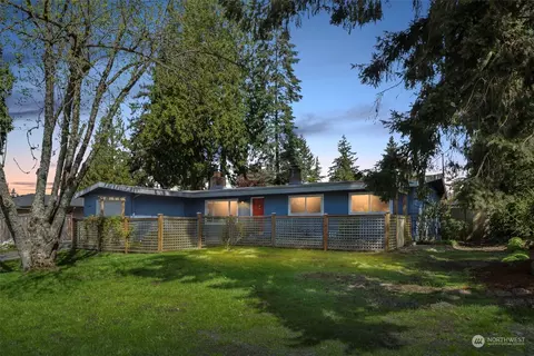 1304 144th Ave SE, Bellevue, WA 98007