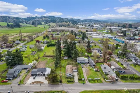 View/Area - 604 E Summa St, Centralia, WA 98531 photo 1 of 7
