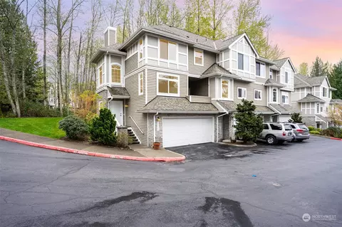 6537 SE Cougar Mountain Way #1, Bellevue, WA 98006