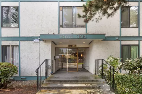 12300 28th Ave NE #107, Seattle, WA 98125