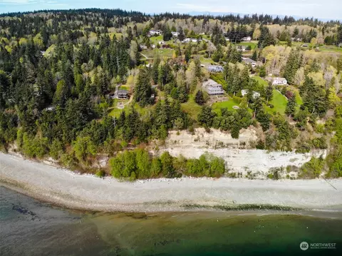2130 Gull Way, Camano Island, WA 98282
