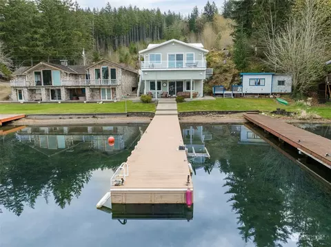 1011 Summit Lake Shore Rd NW, Olympia, WA 98502